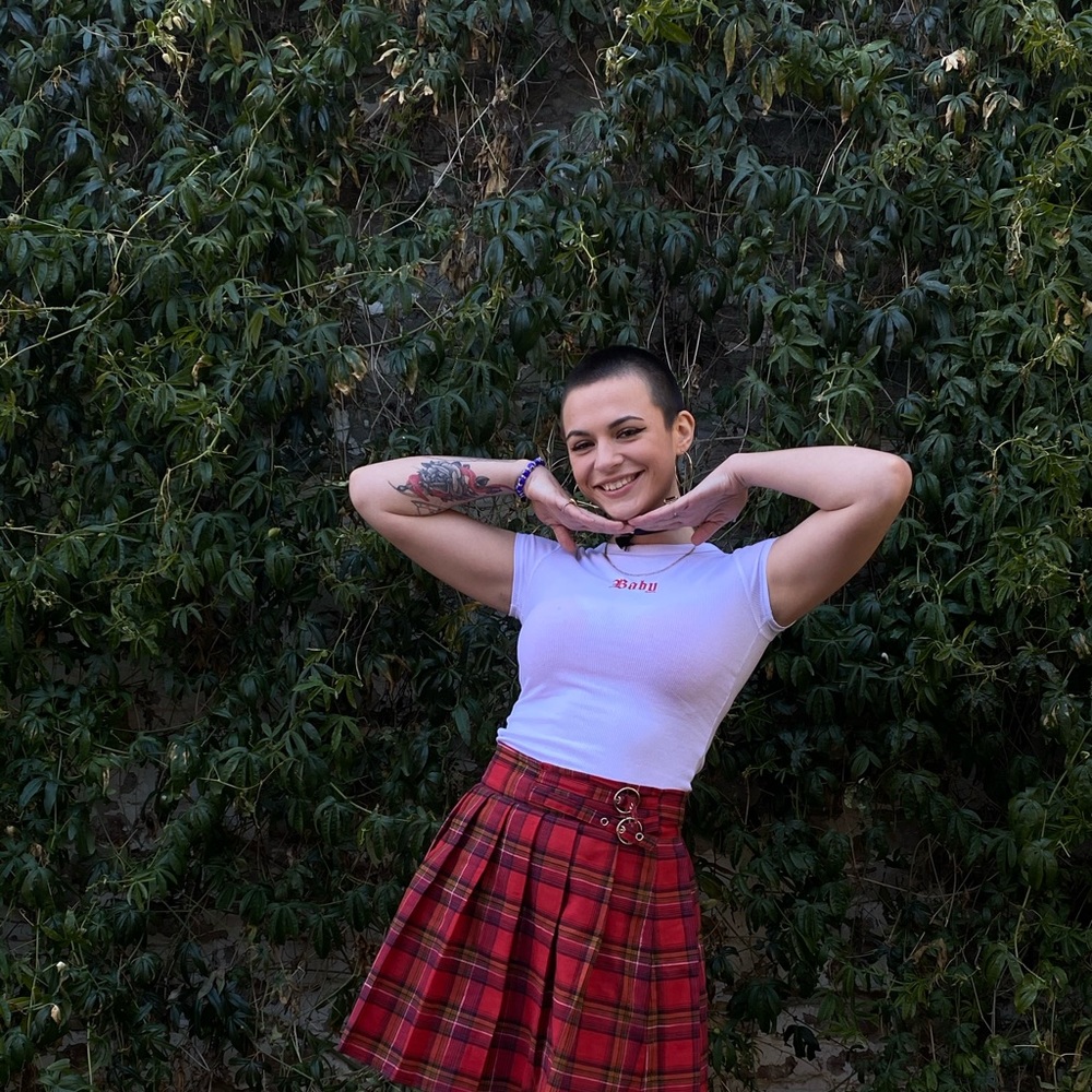 Meet your Posher, Alexia